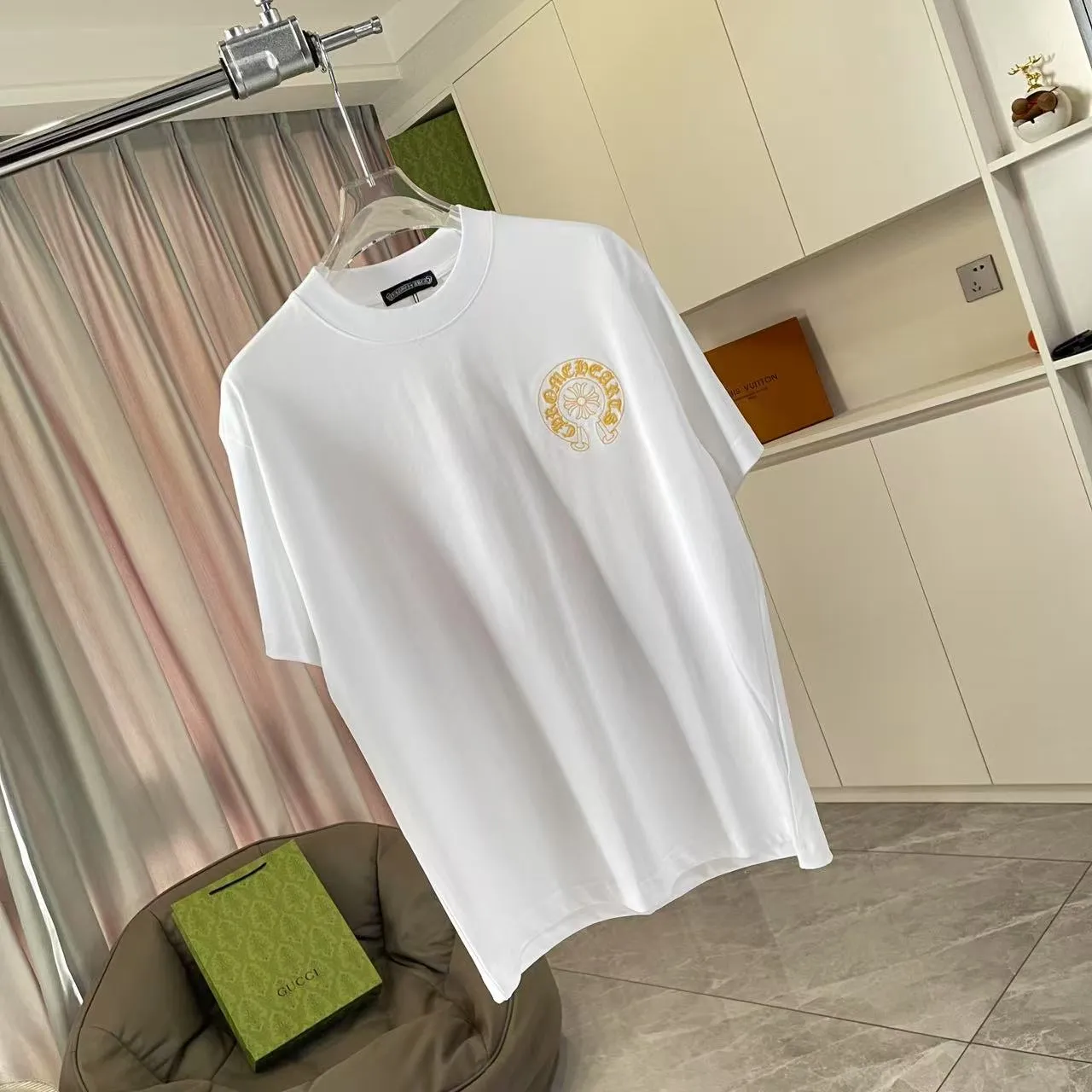 🅿️200 ch Crow* 2025 spring and summer new style Sanskrit horseshoe cross cross vacuum embroidery short-sleeved t-shirt custom fabric 300g same style for men and women Size: S M L XL XXL Five codes Color: black white